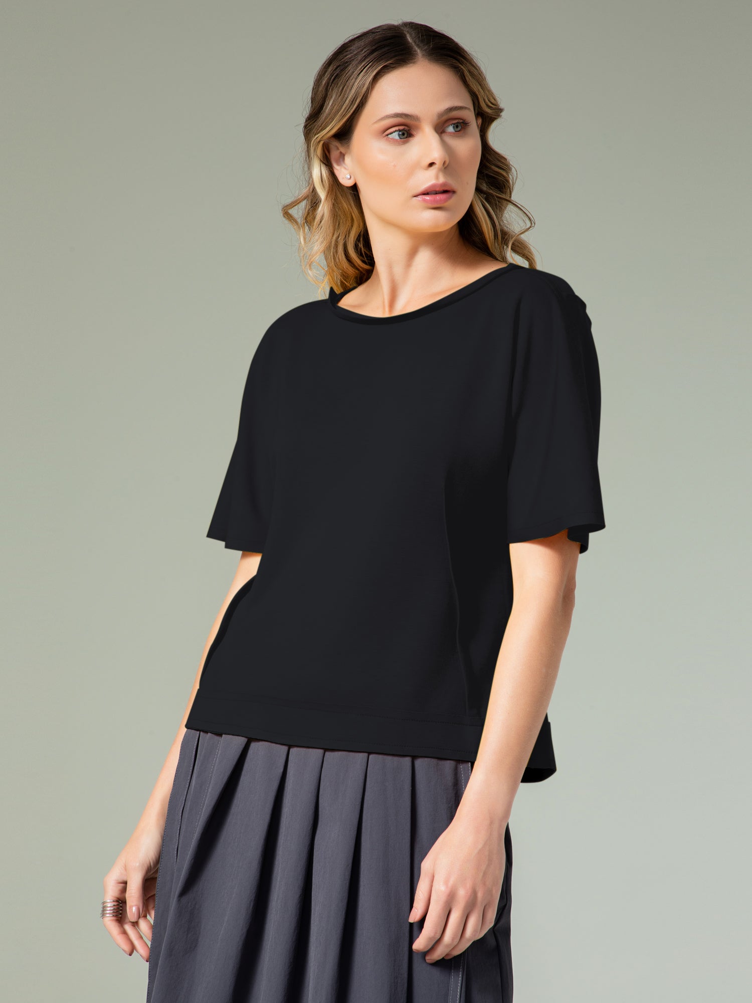 Blusa Manga Curta Pregas