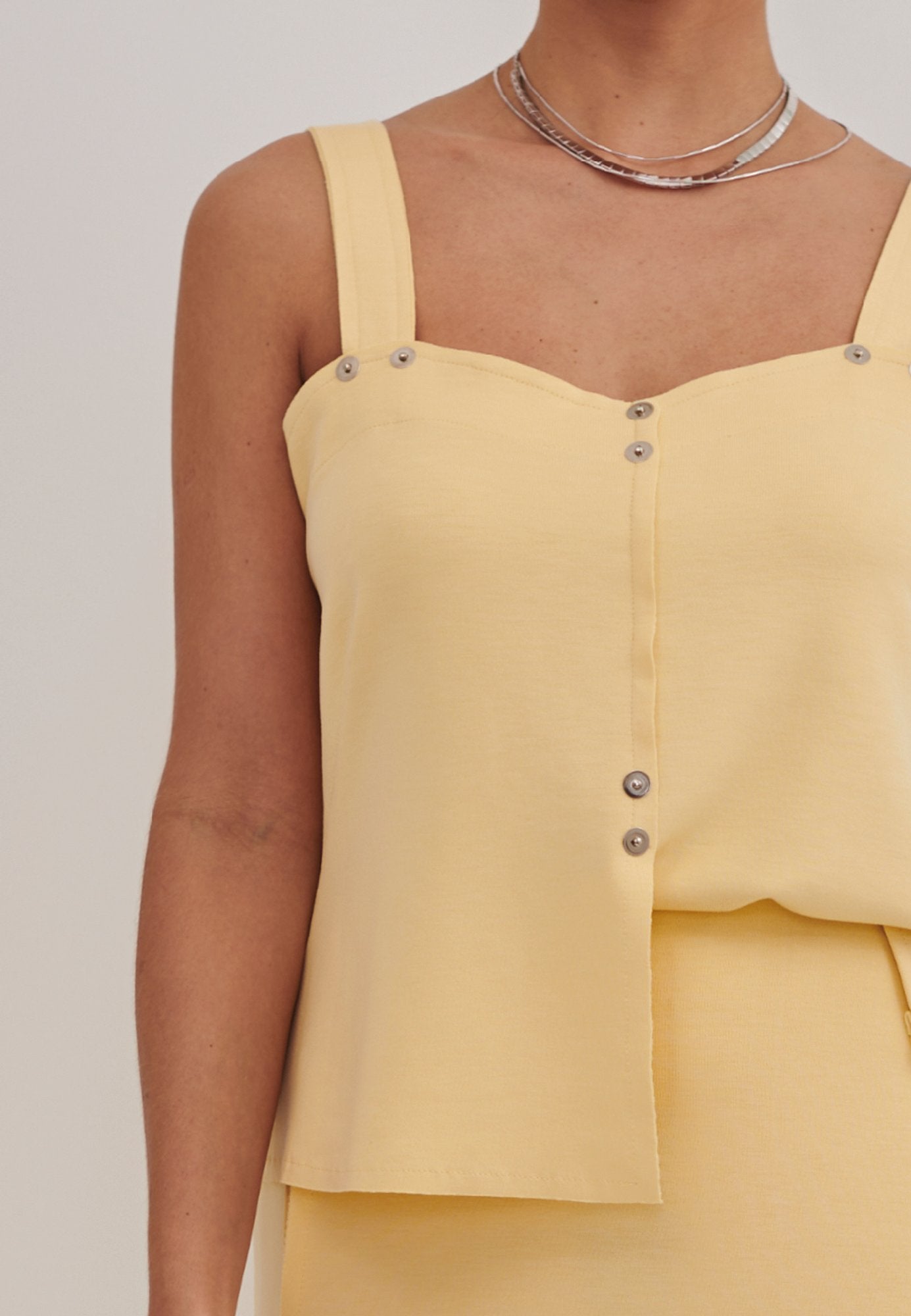 Top Alças Largas Rebites