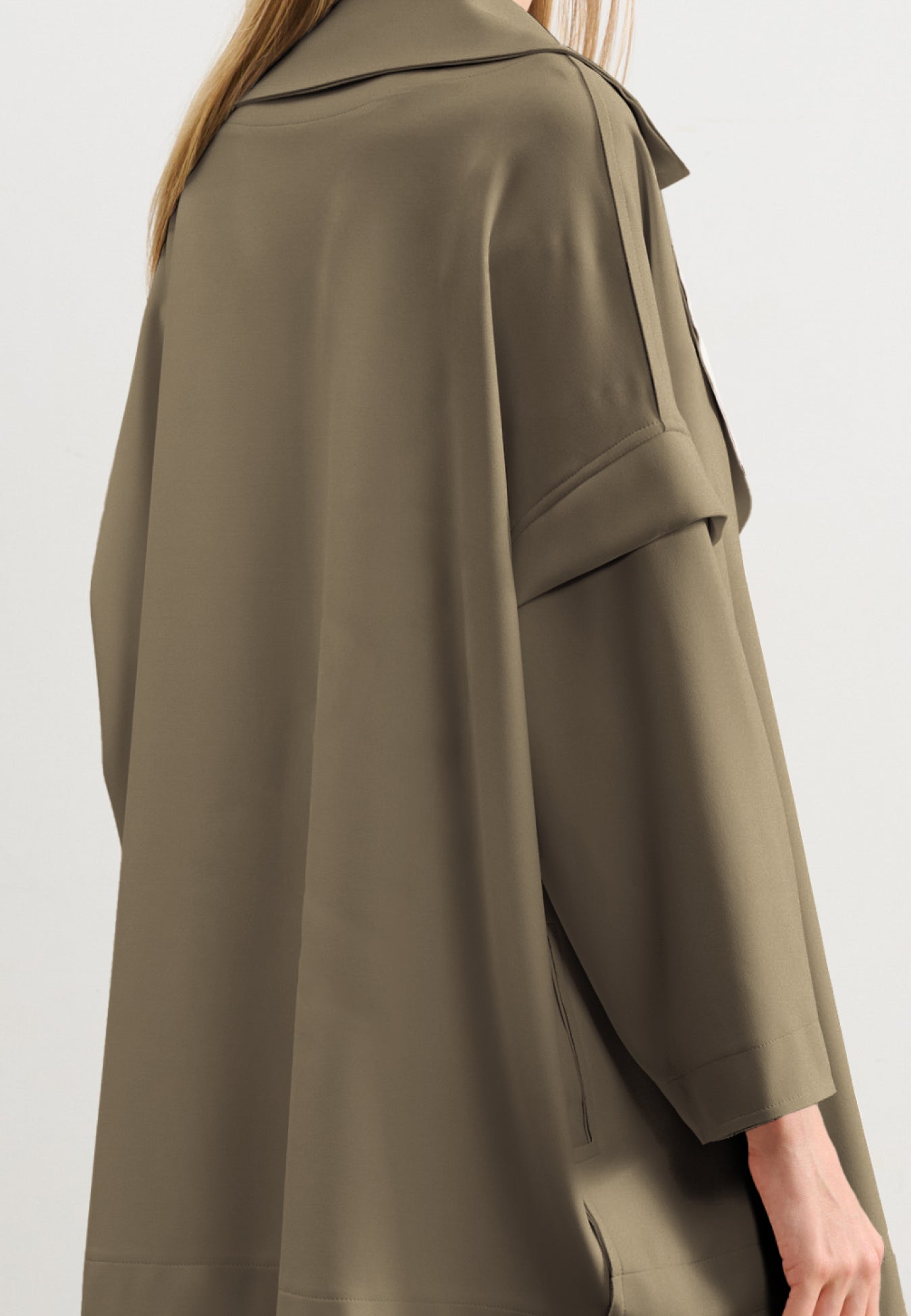 Casaco Amplo Com Bolsos