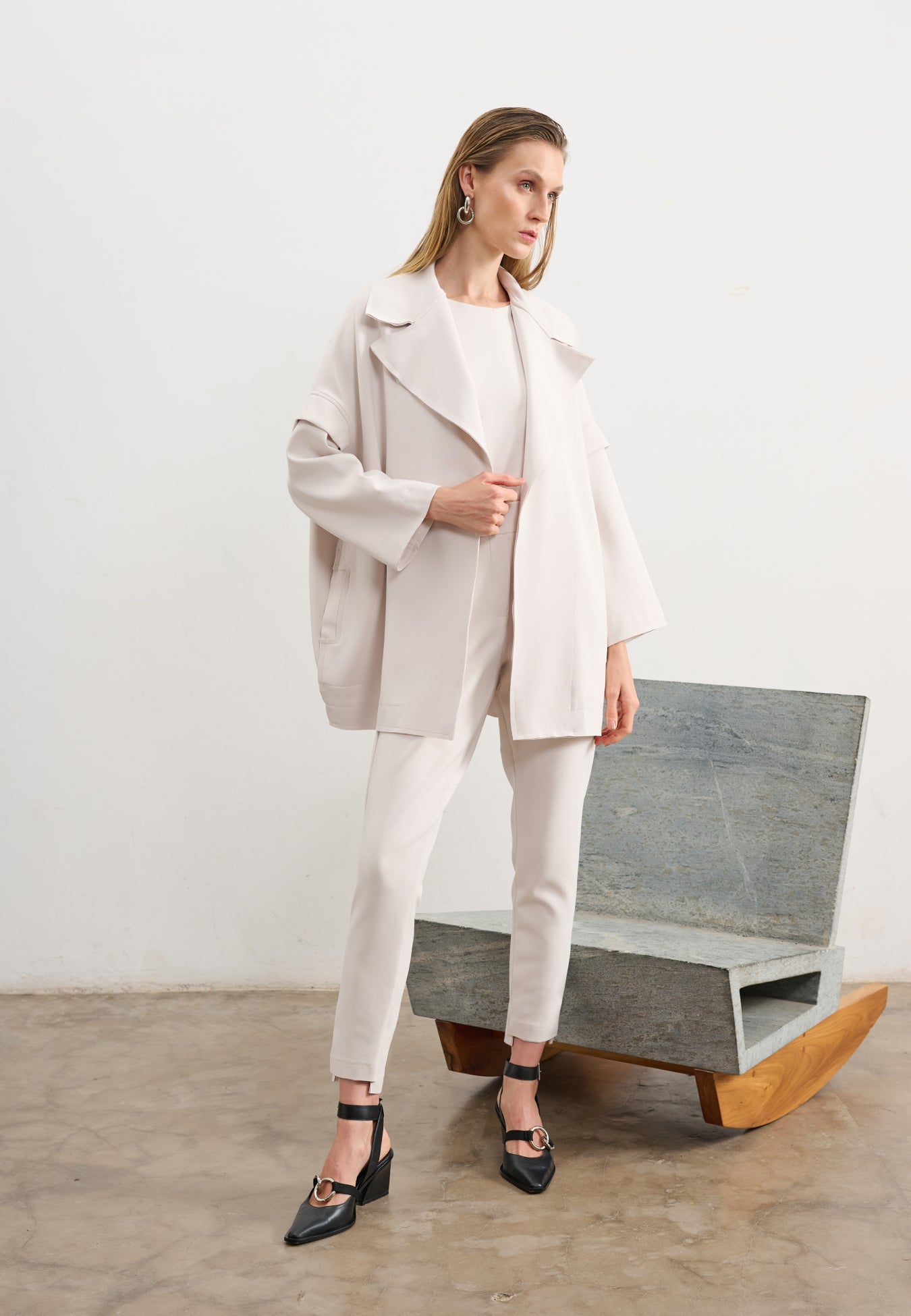 Casaco Amplo Com Bolsos