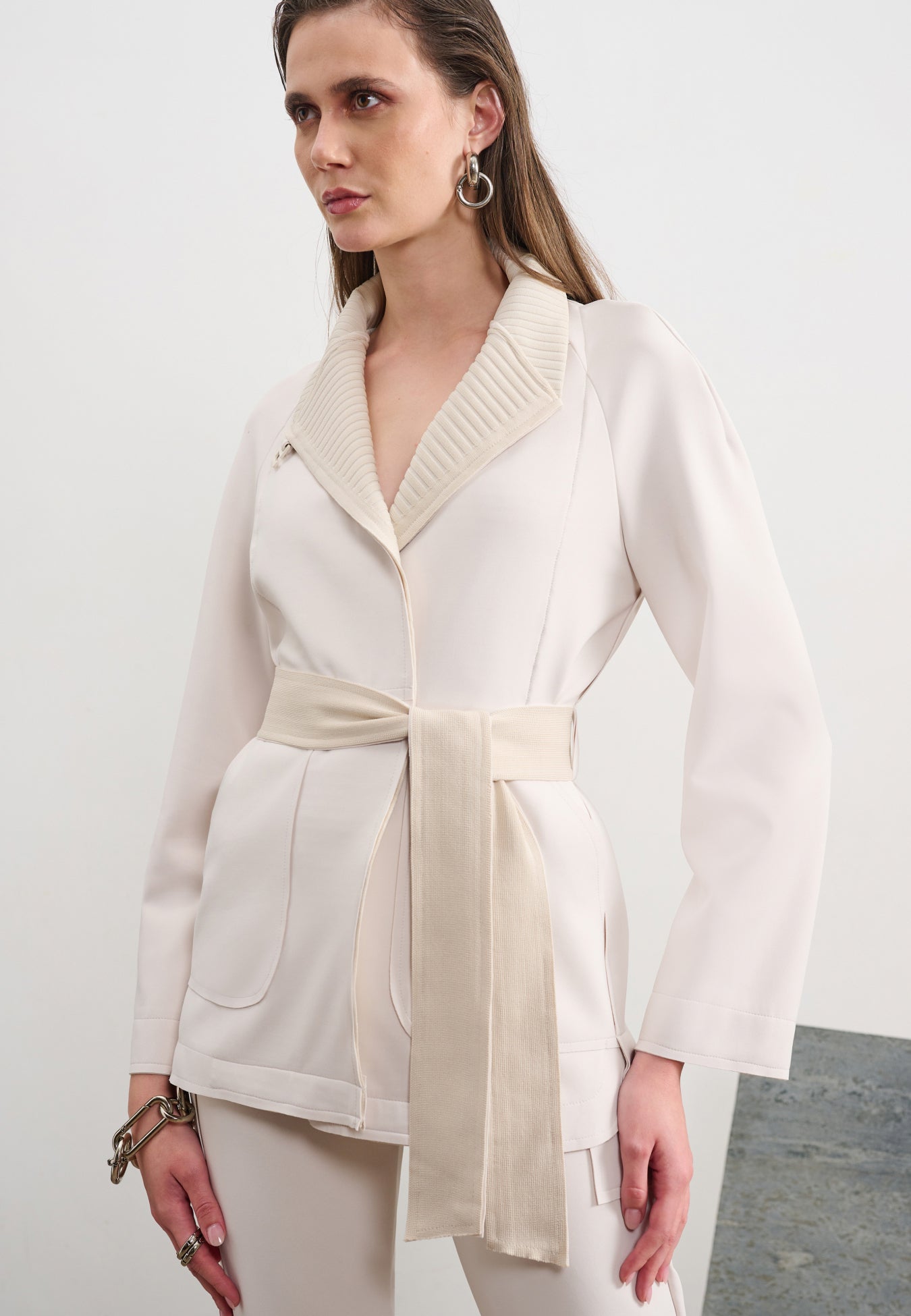 Jaqueta Alfaiataria com Gola Xale