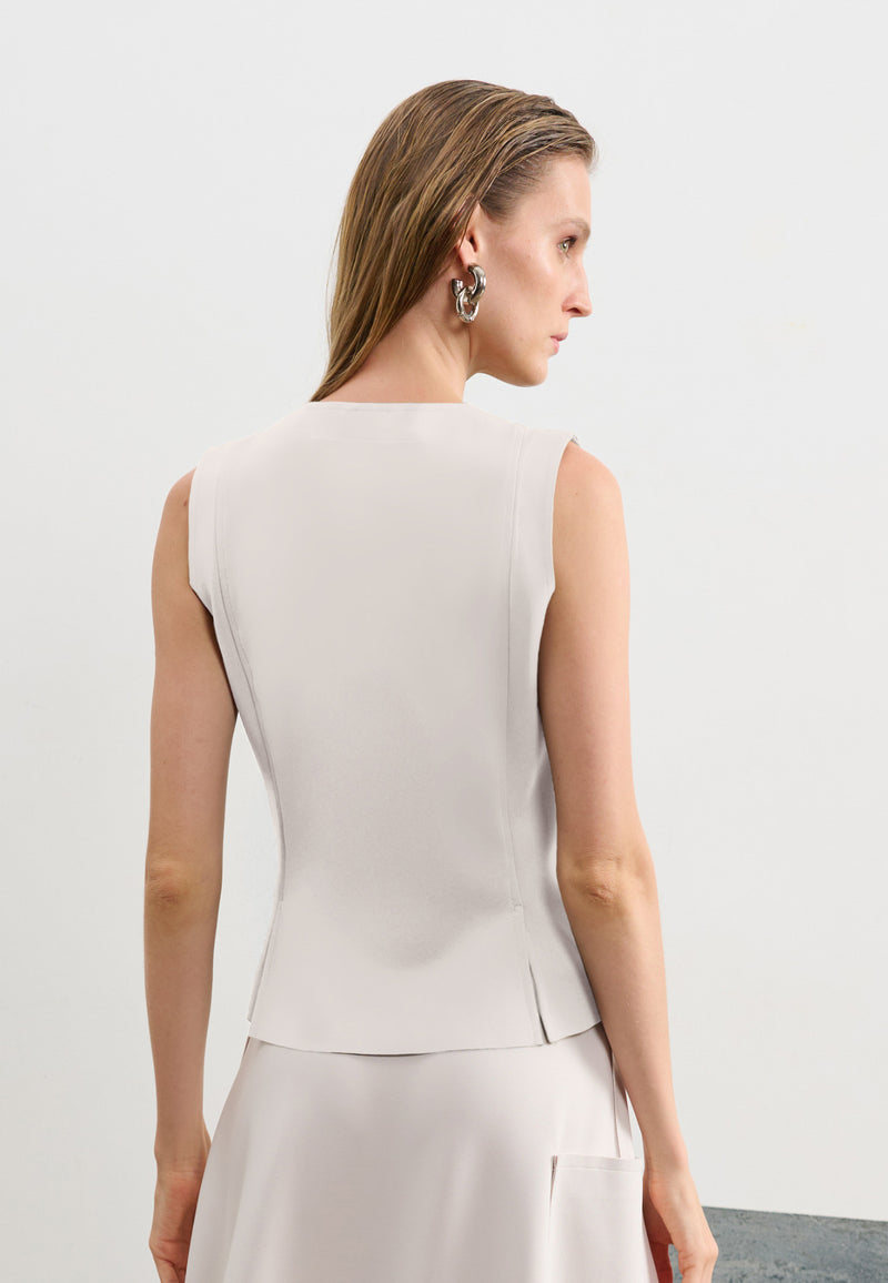 Regata Decote Estruturada