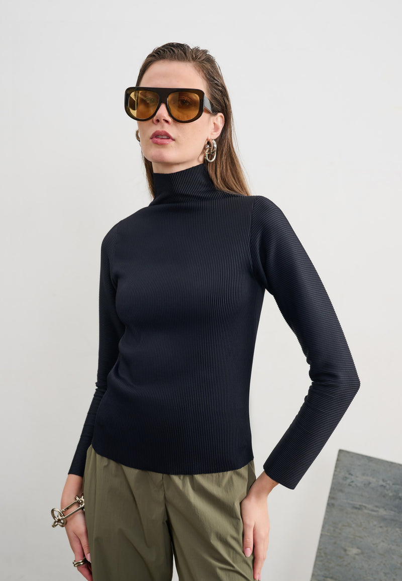 Blusa Cacharrel Gola Alta