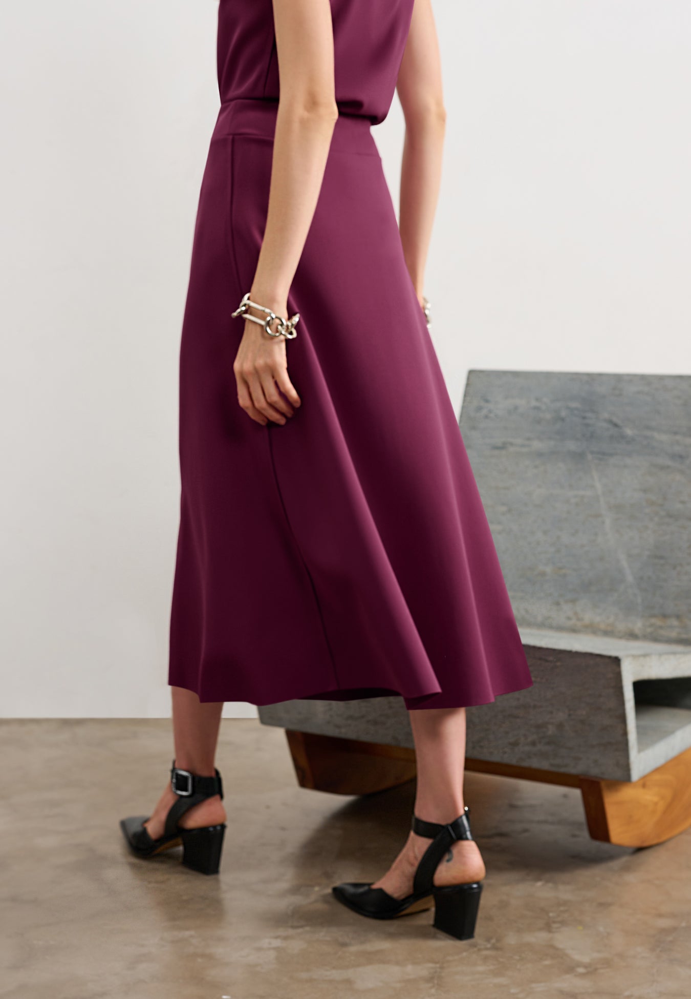 Saia Midi Bolso Lateral