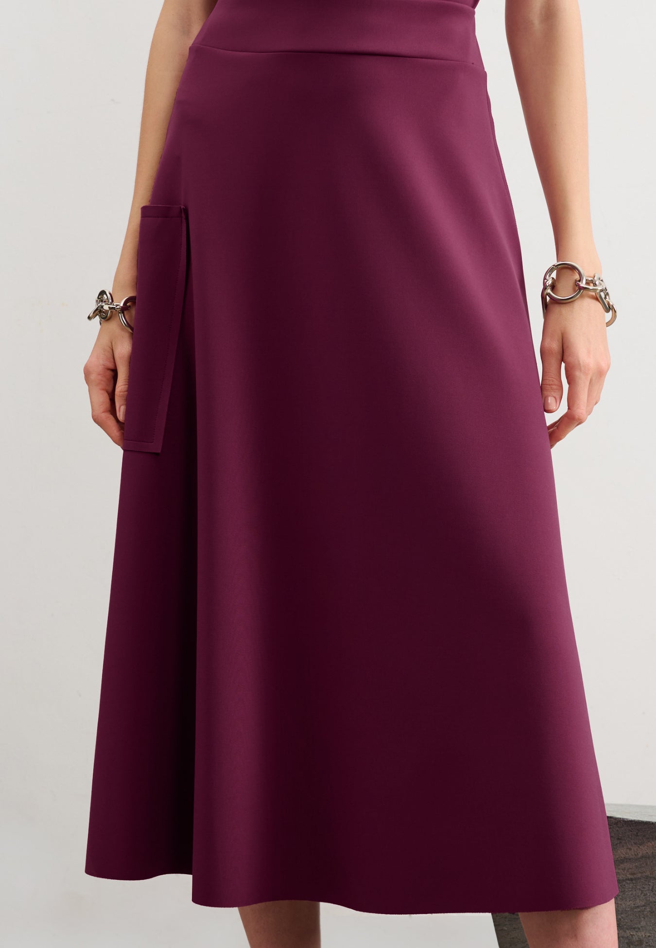 Saia Midi Bolso Lateral