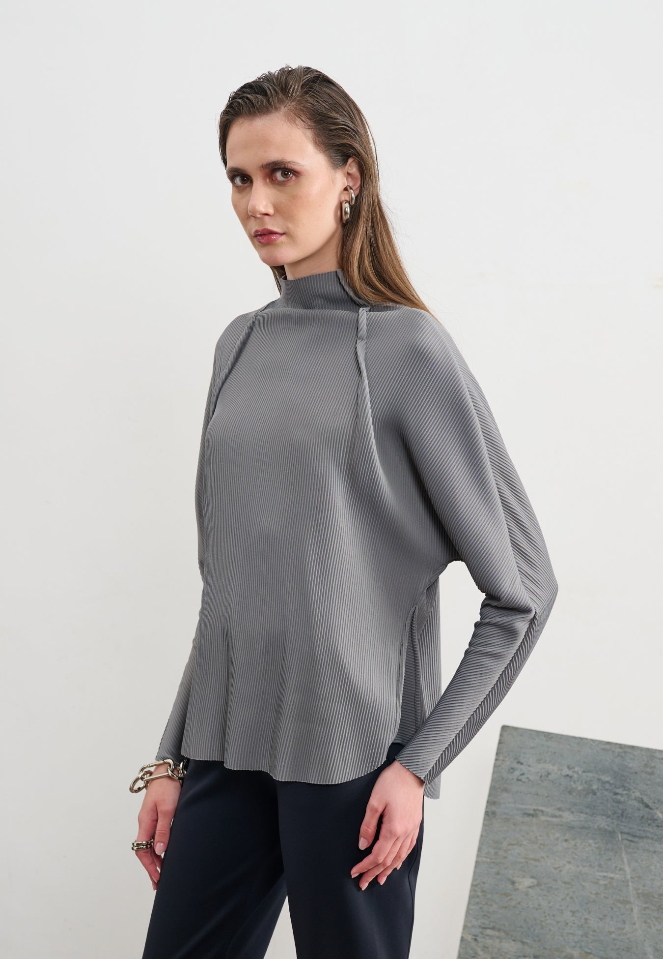 Blusa Ampla Gola Alta