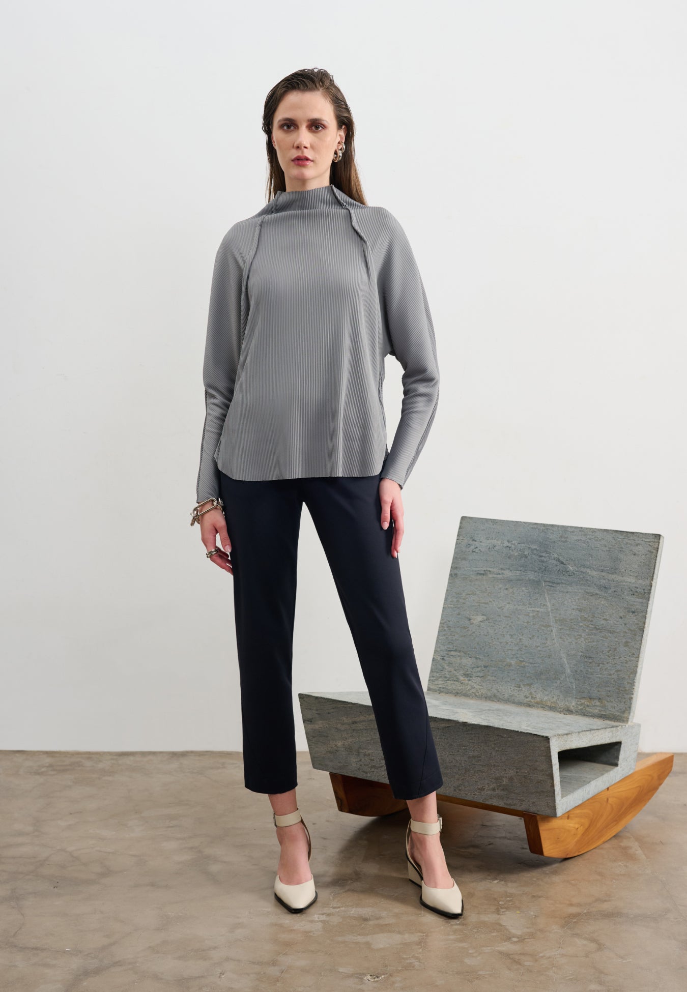 Blusa Ampla Gola Alta