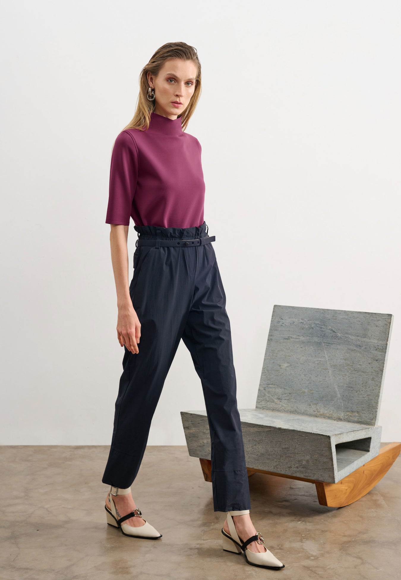 Blusa Manga Curta Gola Alta