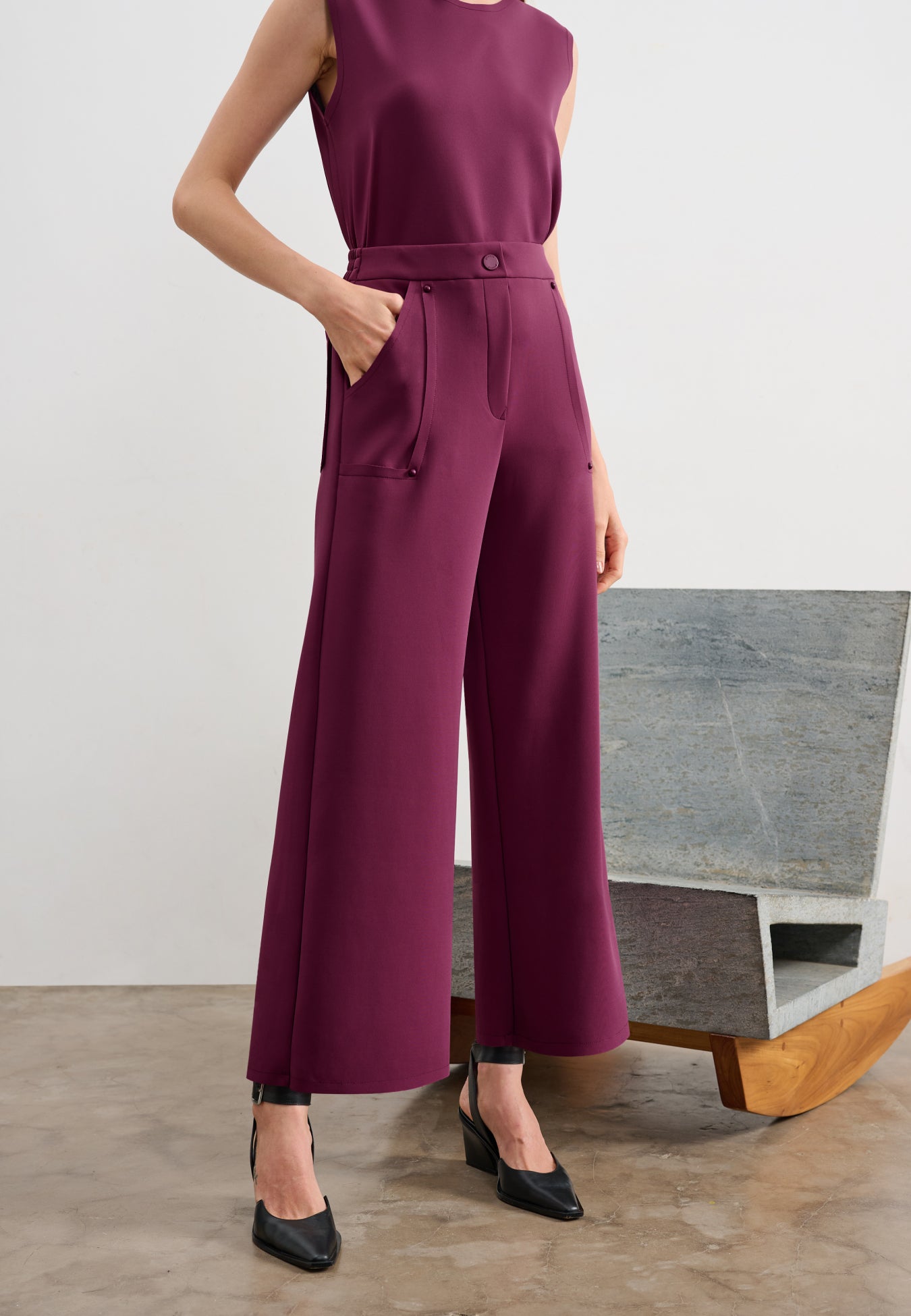 Calça Wide Leg Rebites