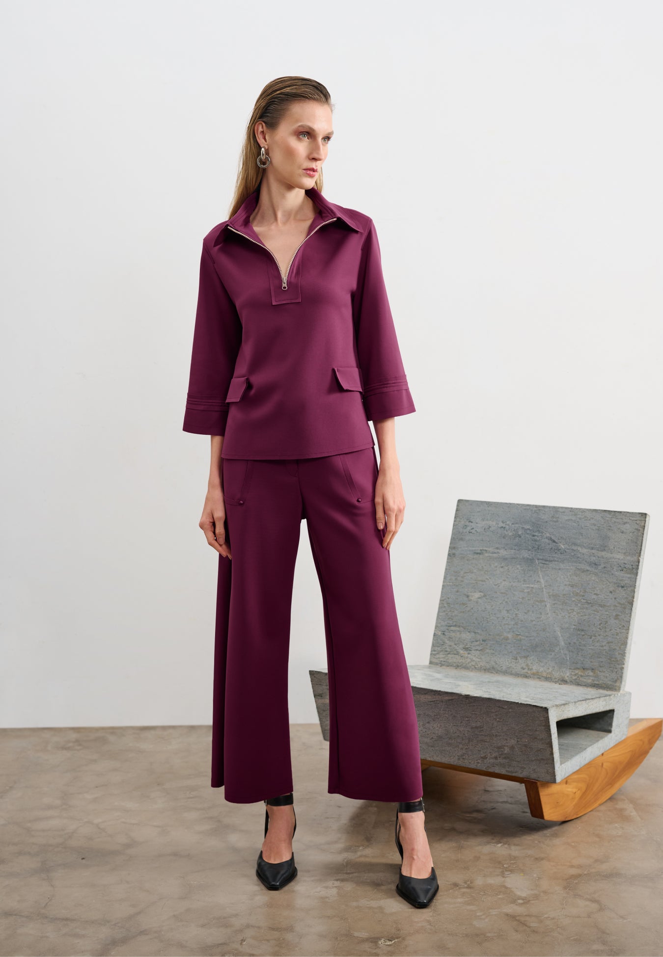 Calça Wide Leg Rebites