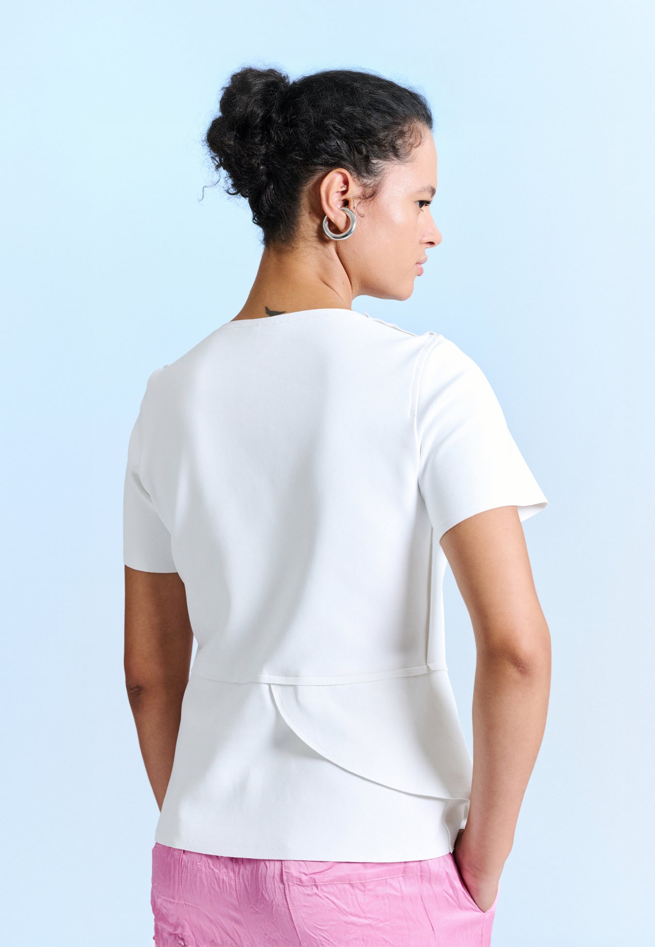 Blusa Sobreposição Assimétrica