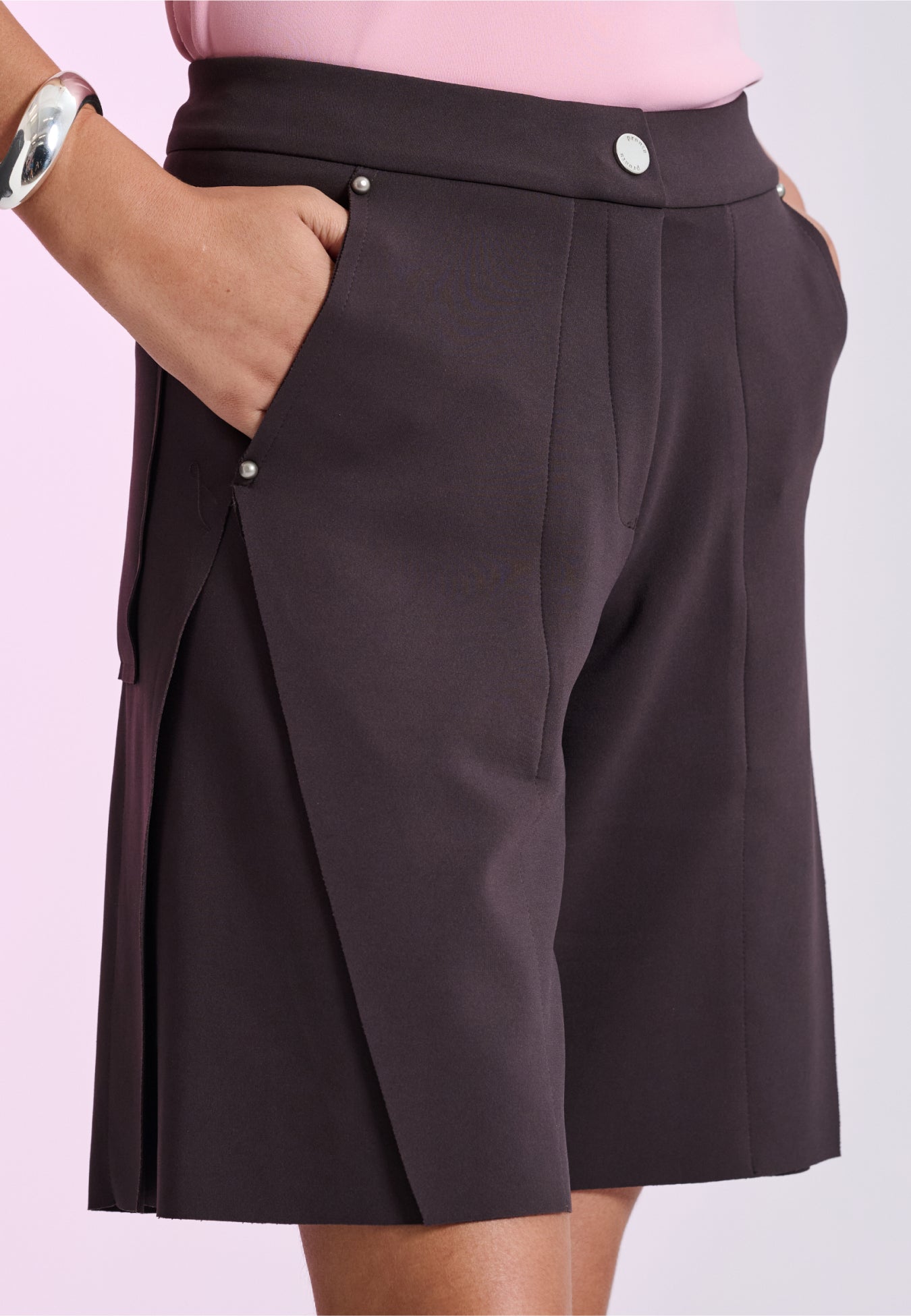 Bermuda Alfaiataria Recorte Lateral