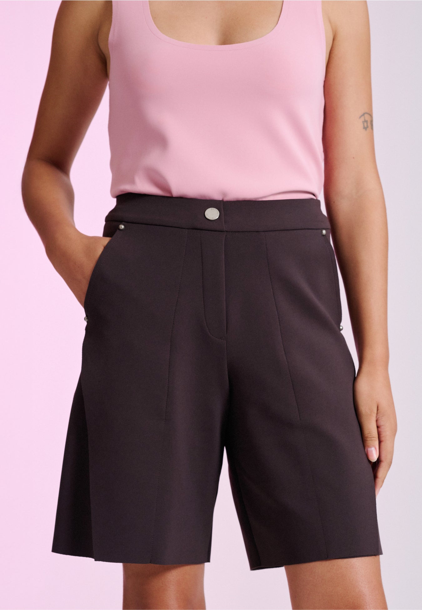 Bermuda Alfaiataria Recorte Lateral