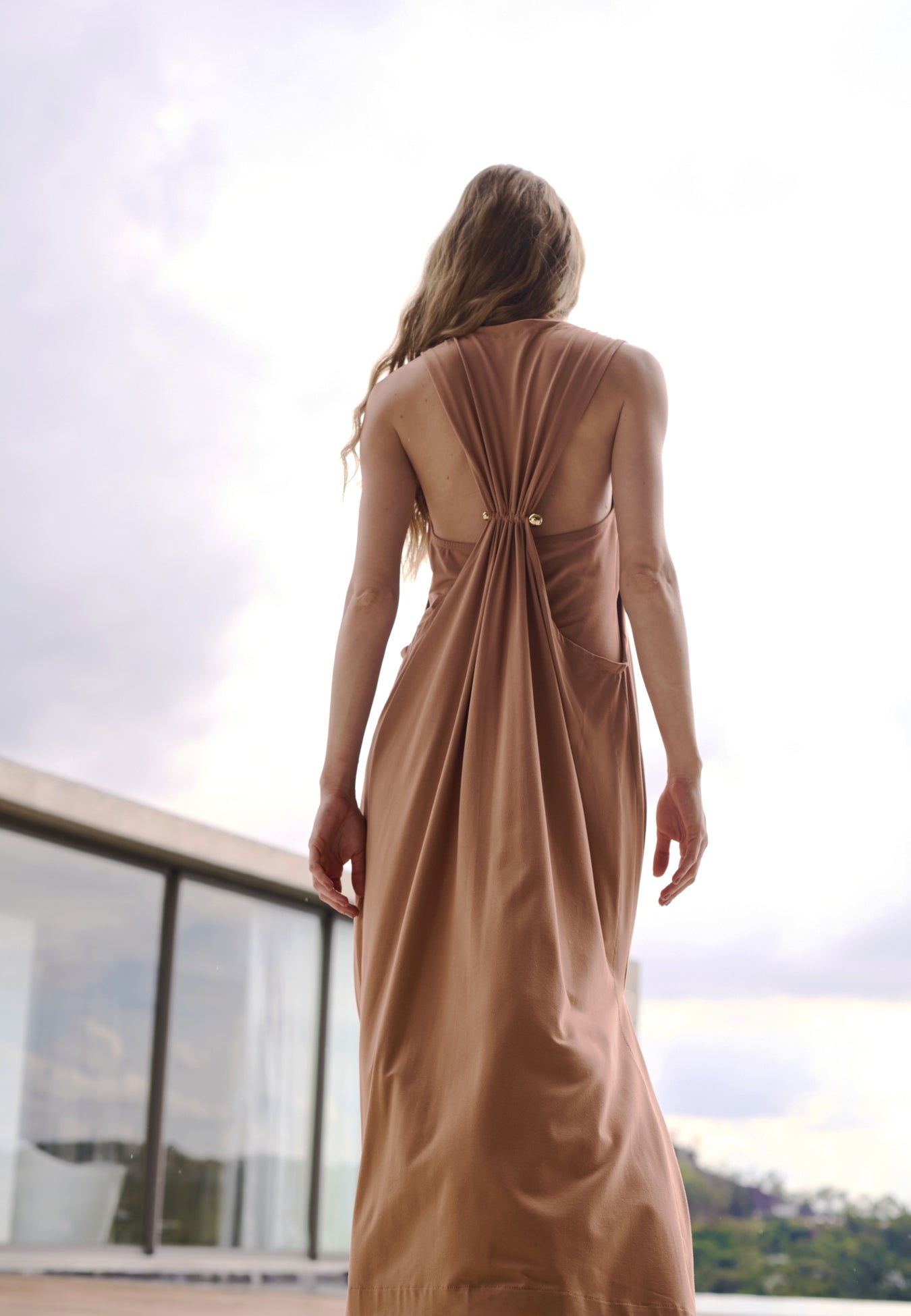 Vestido Midi Drapeado Costas