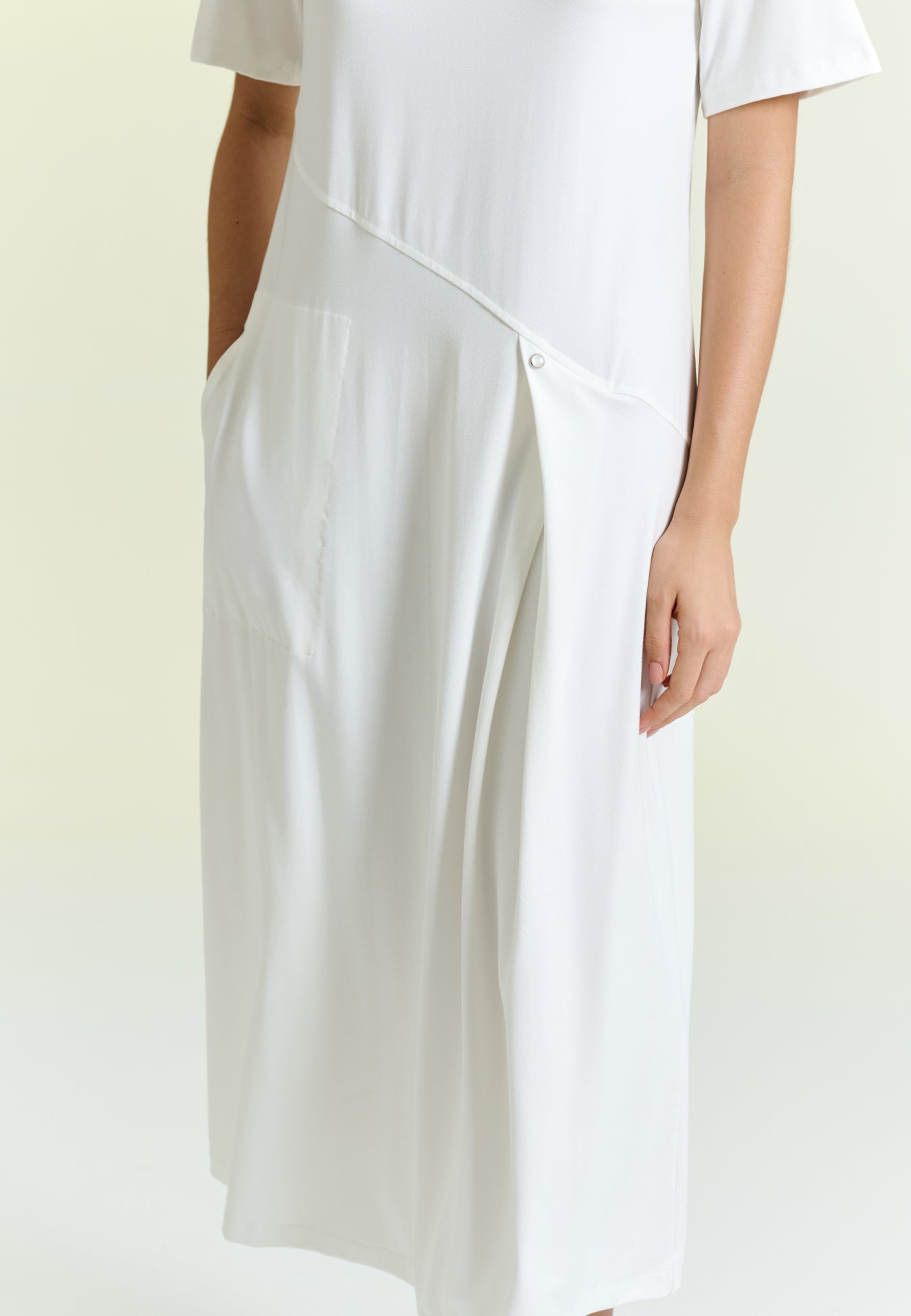 Vestido Midi Minimalista