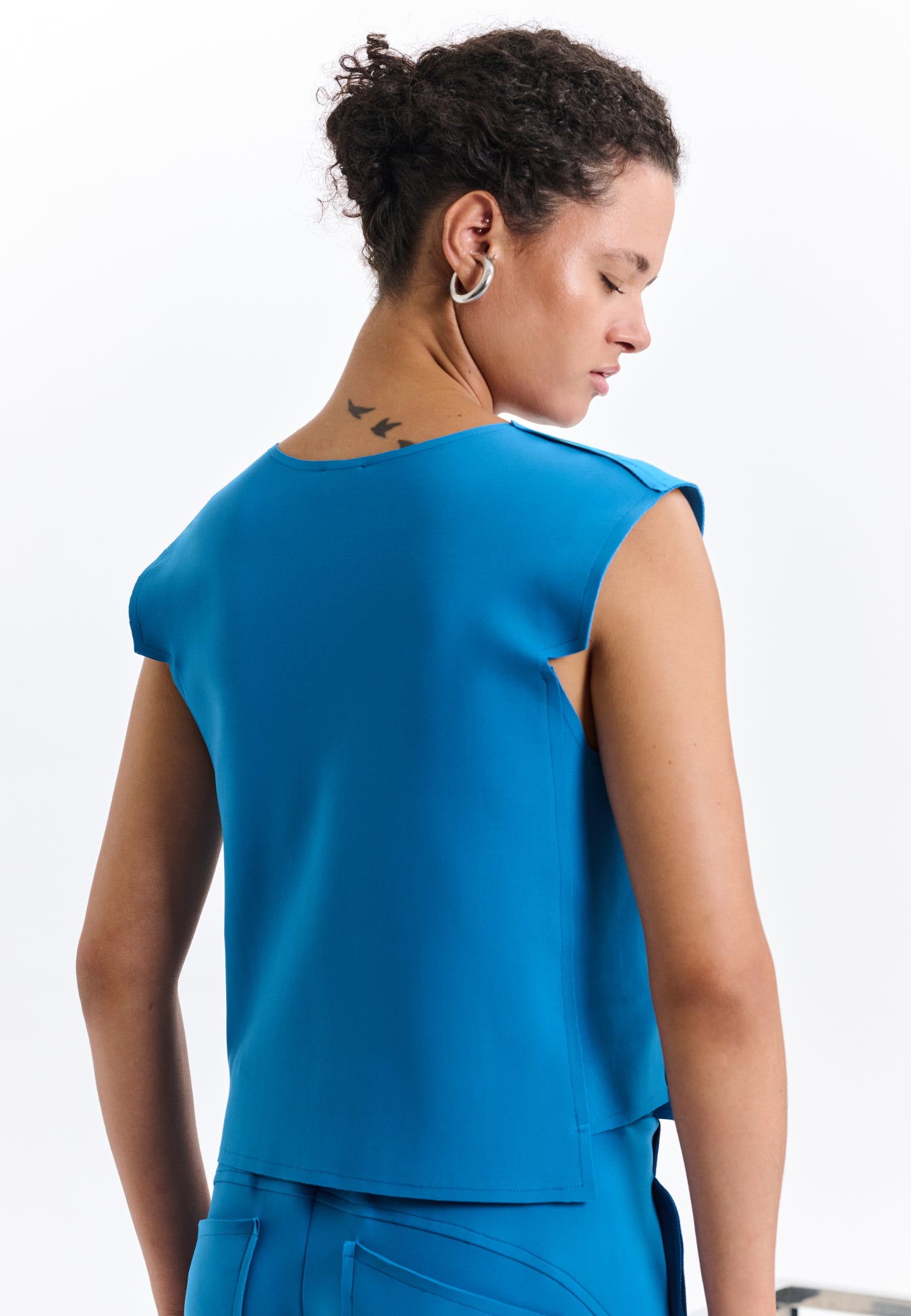 Regata Ombro Estruturado