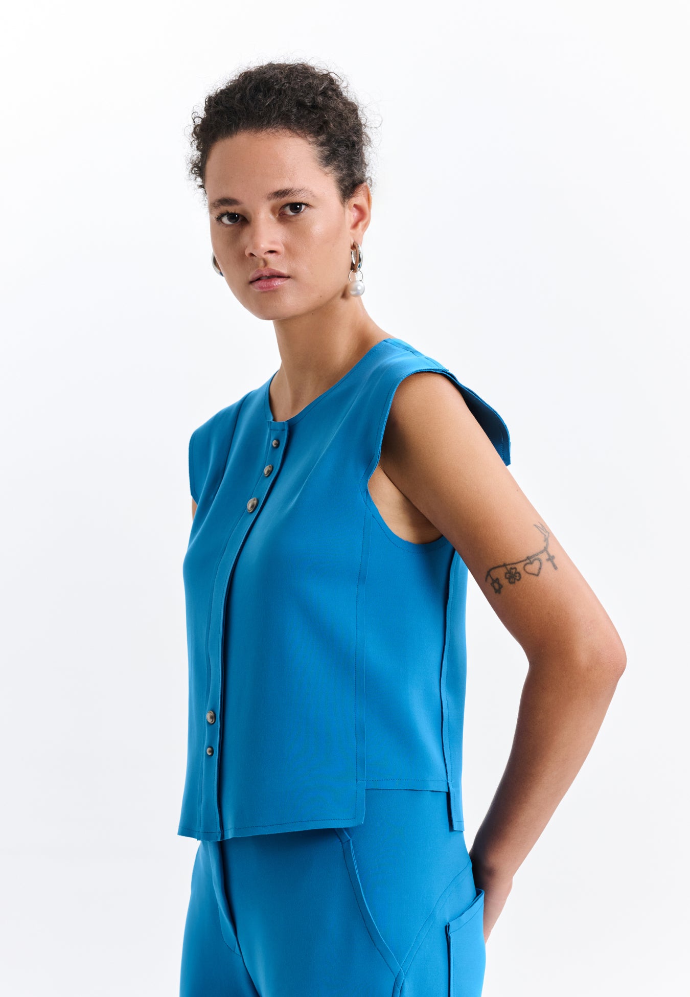 Regata Ombro Estruturado