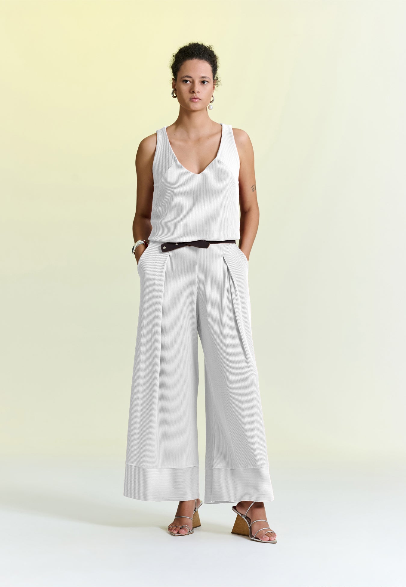 Calça Pantalona Plissê