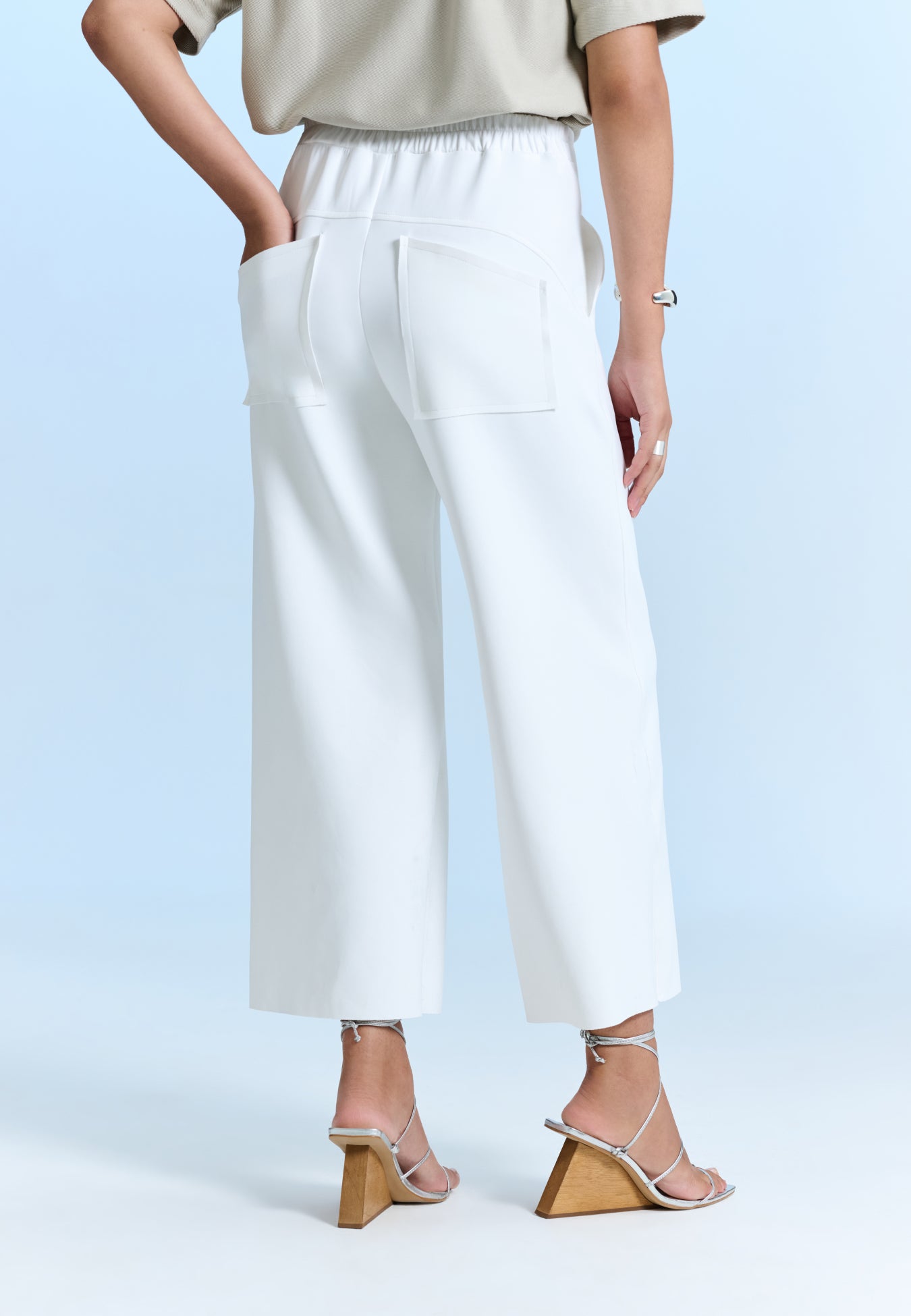 Calça Wide Bolso Faca