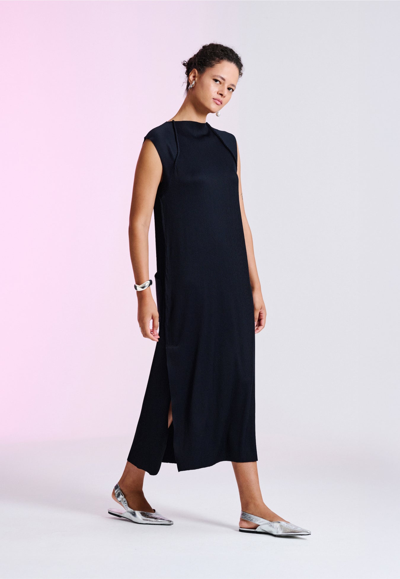 Vestido Midi Gola Reta