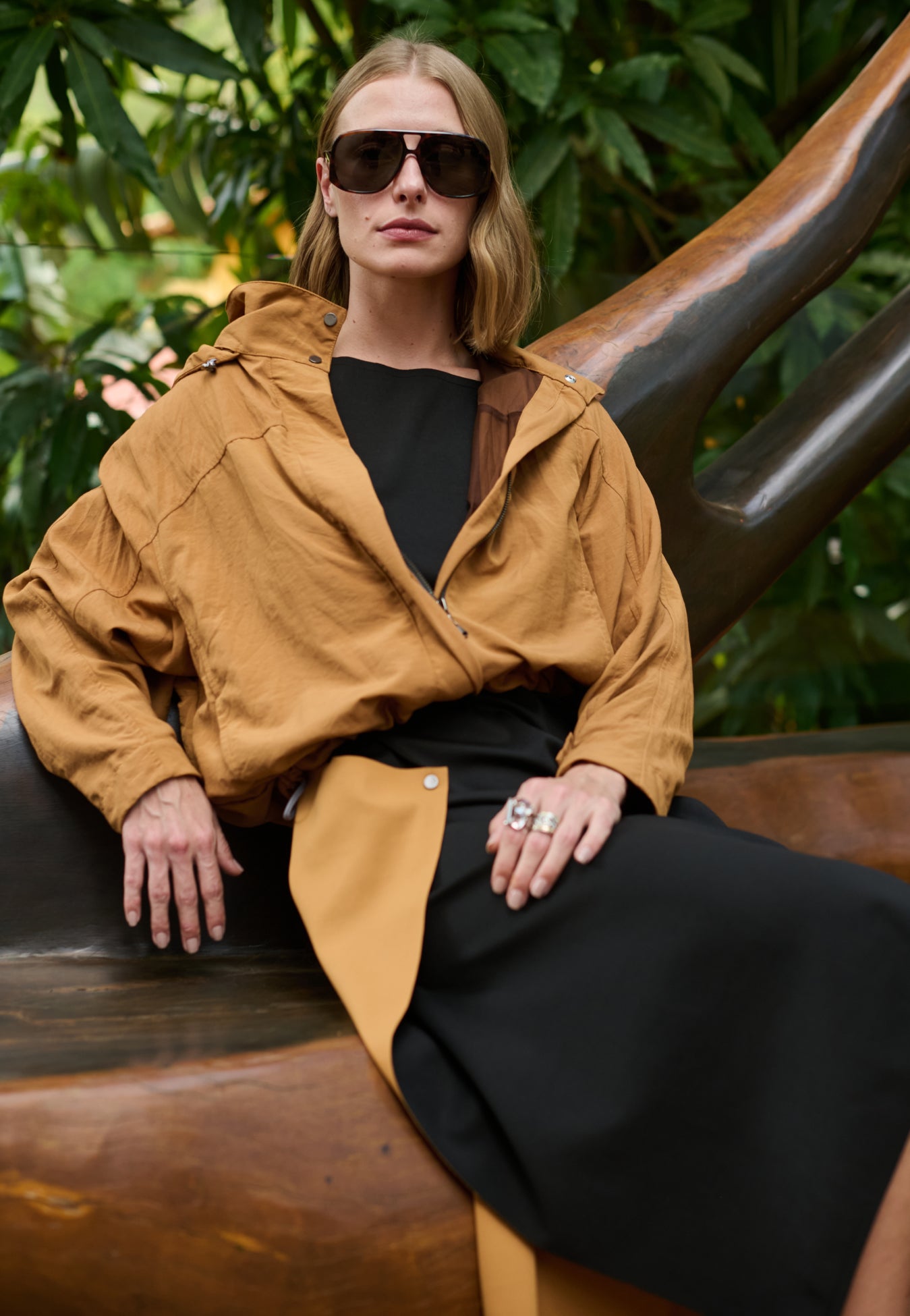 Jaqueta Ampla Com Capuz