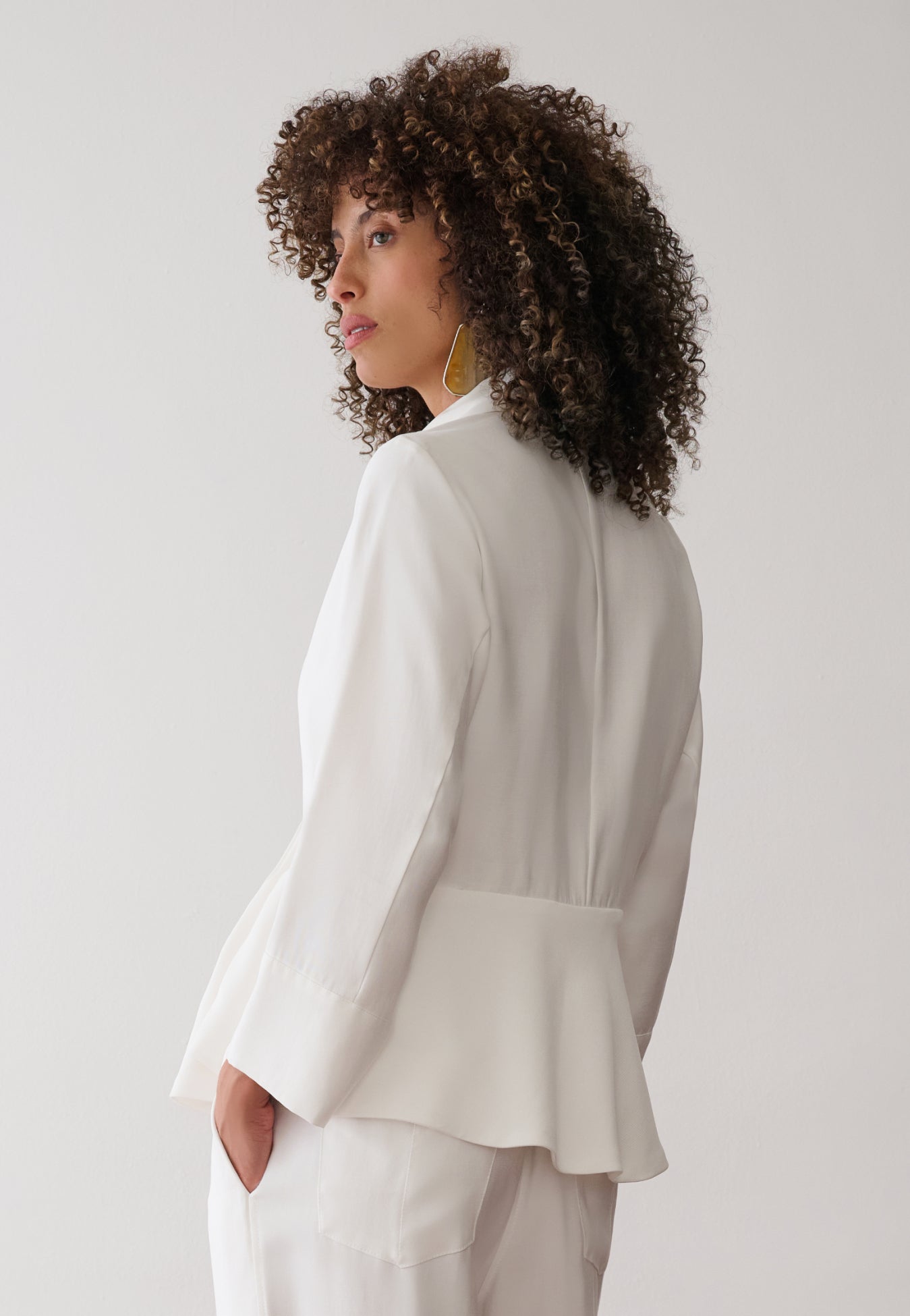 Blazer Acinturado Peplum
