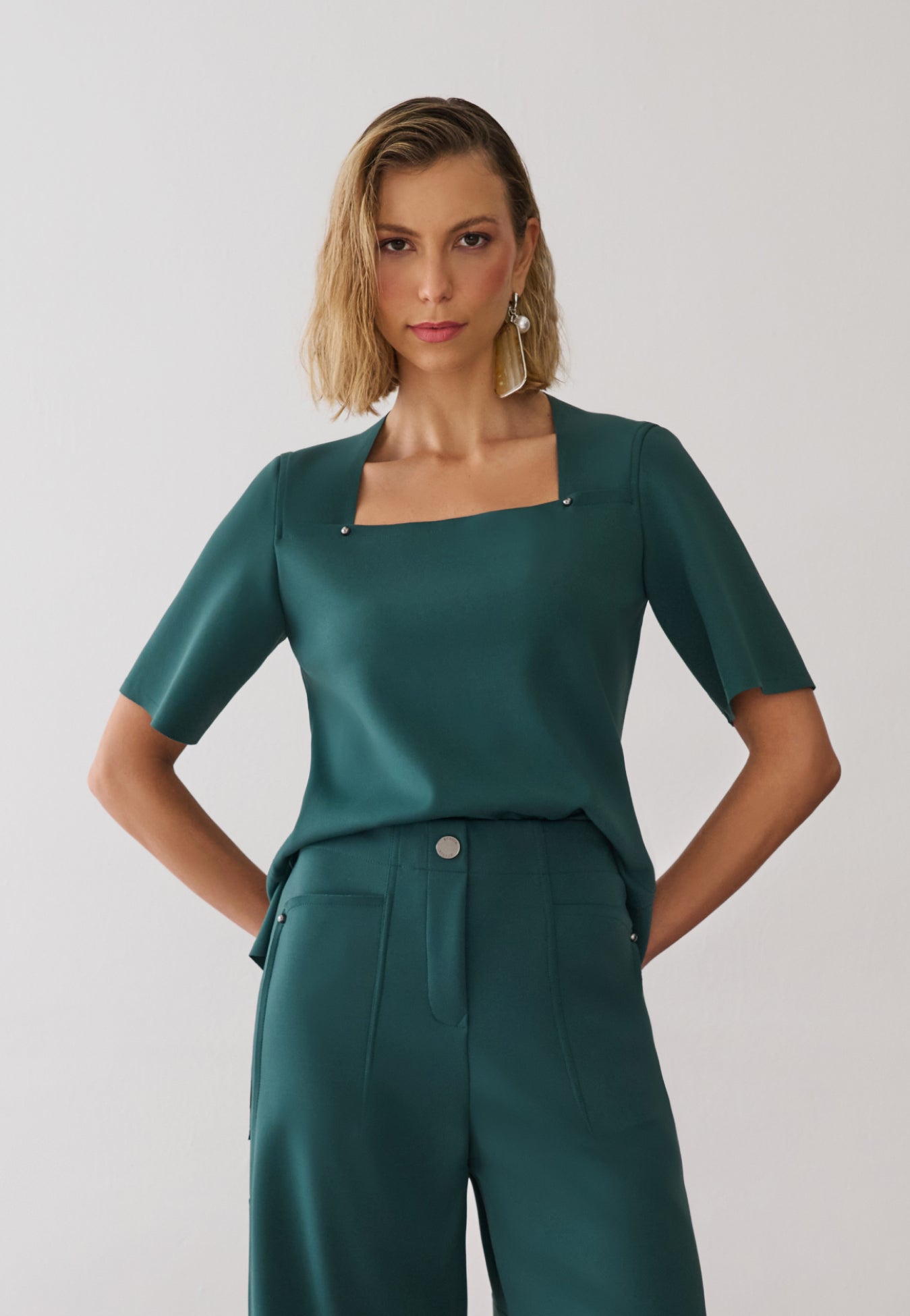 Blusa Decote Quadrado