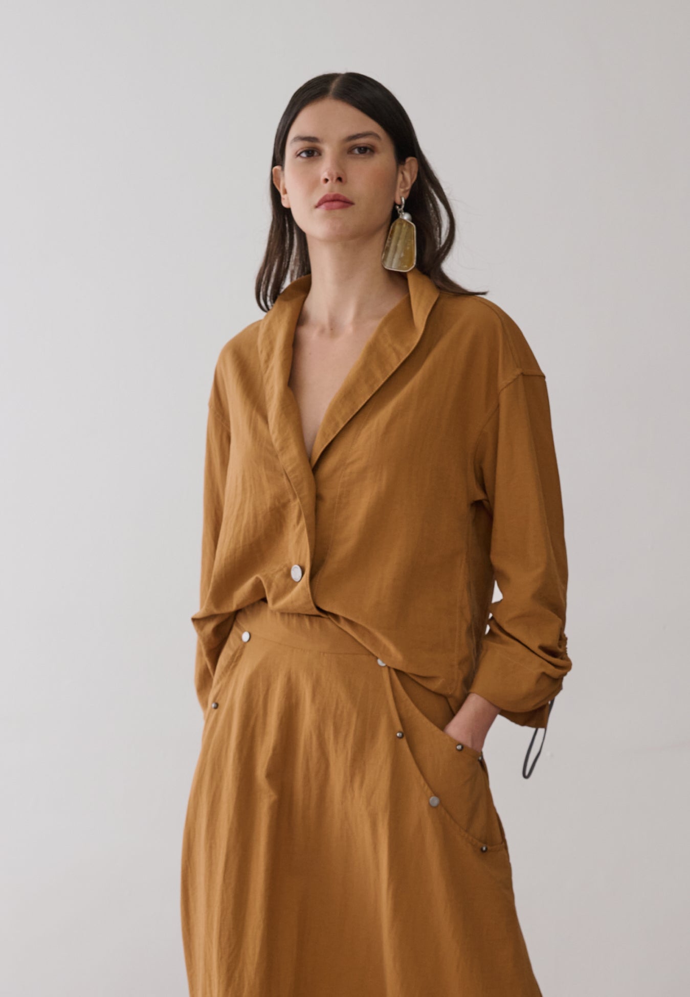 Camisa Mangas Ajustáveis