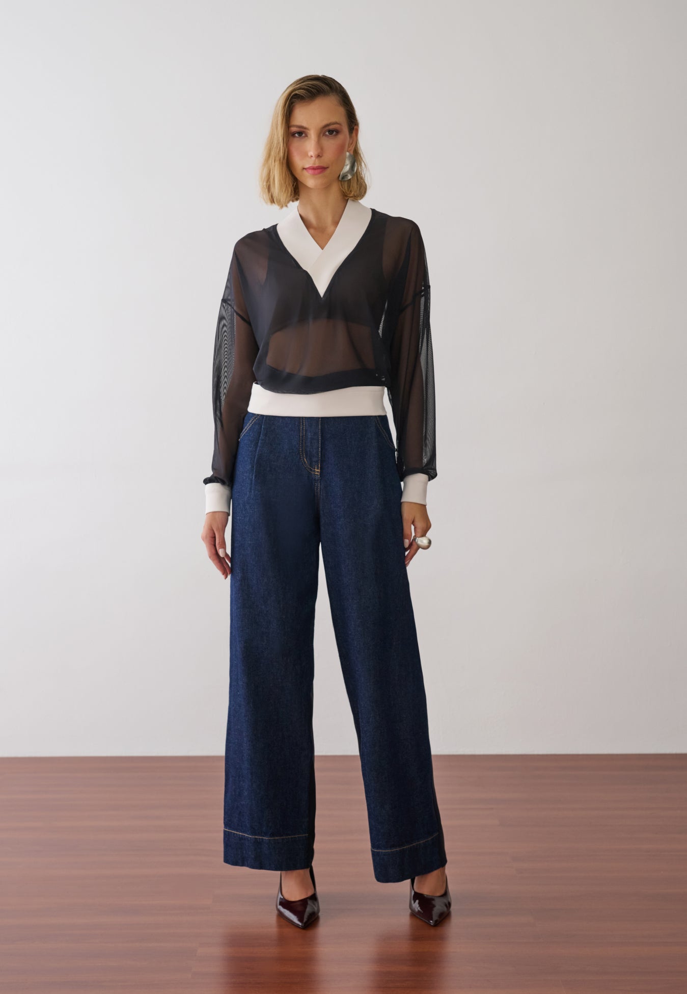 Blusa Tule Detalhes Tech