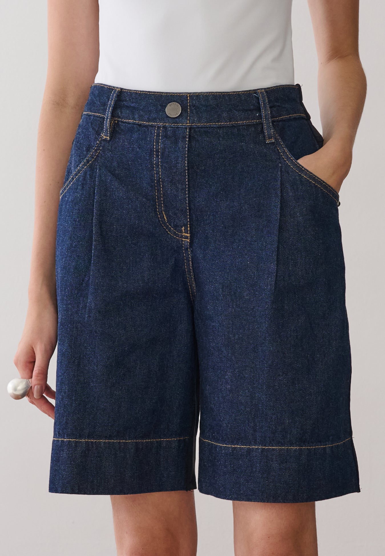 Bermuda Ampla Denim Tech