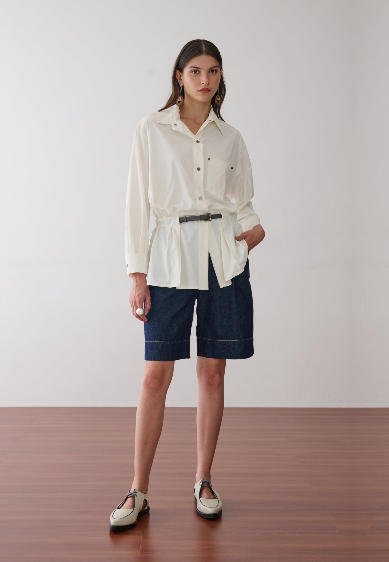 Bermuda Ampla Denim Tech