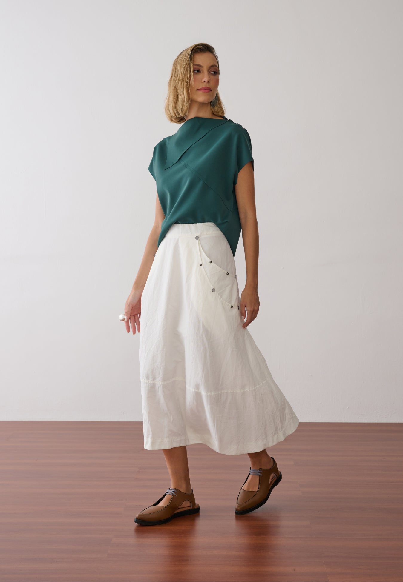 Blusa Recortes Diagonais