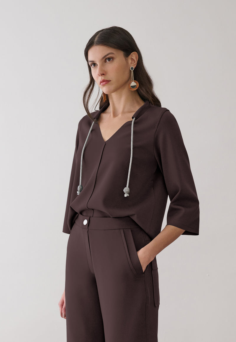 1280_BLUSA_MANHATTAN_TECH_CAFE_FRENTE.jpg__PID:e6959f64-620c-4271-a3b8-f253f18c7b89