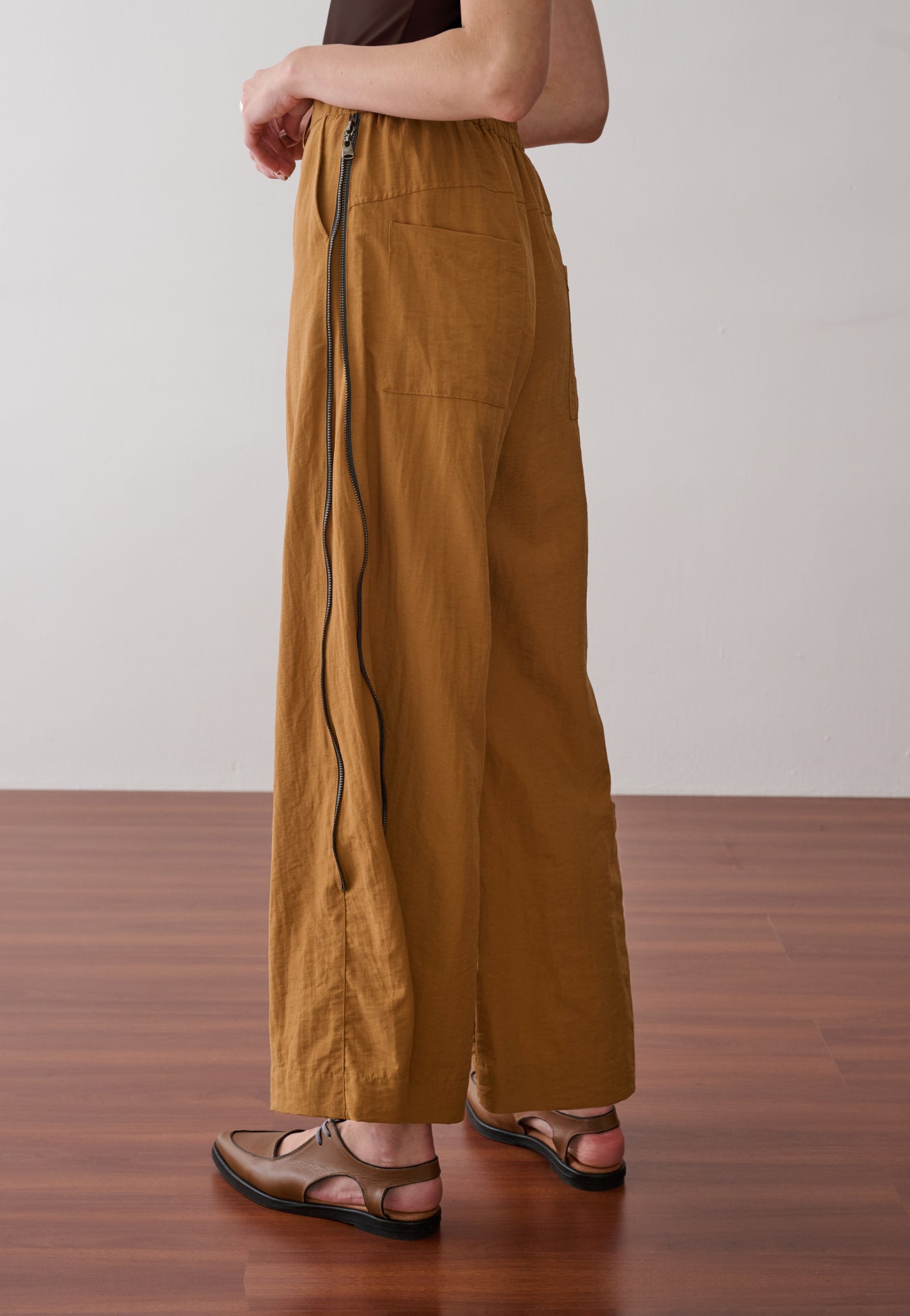 Calça Wide Ziper Lateral