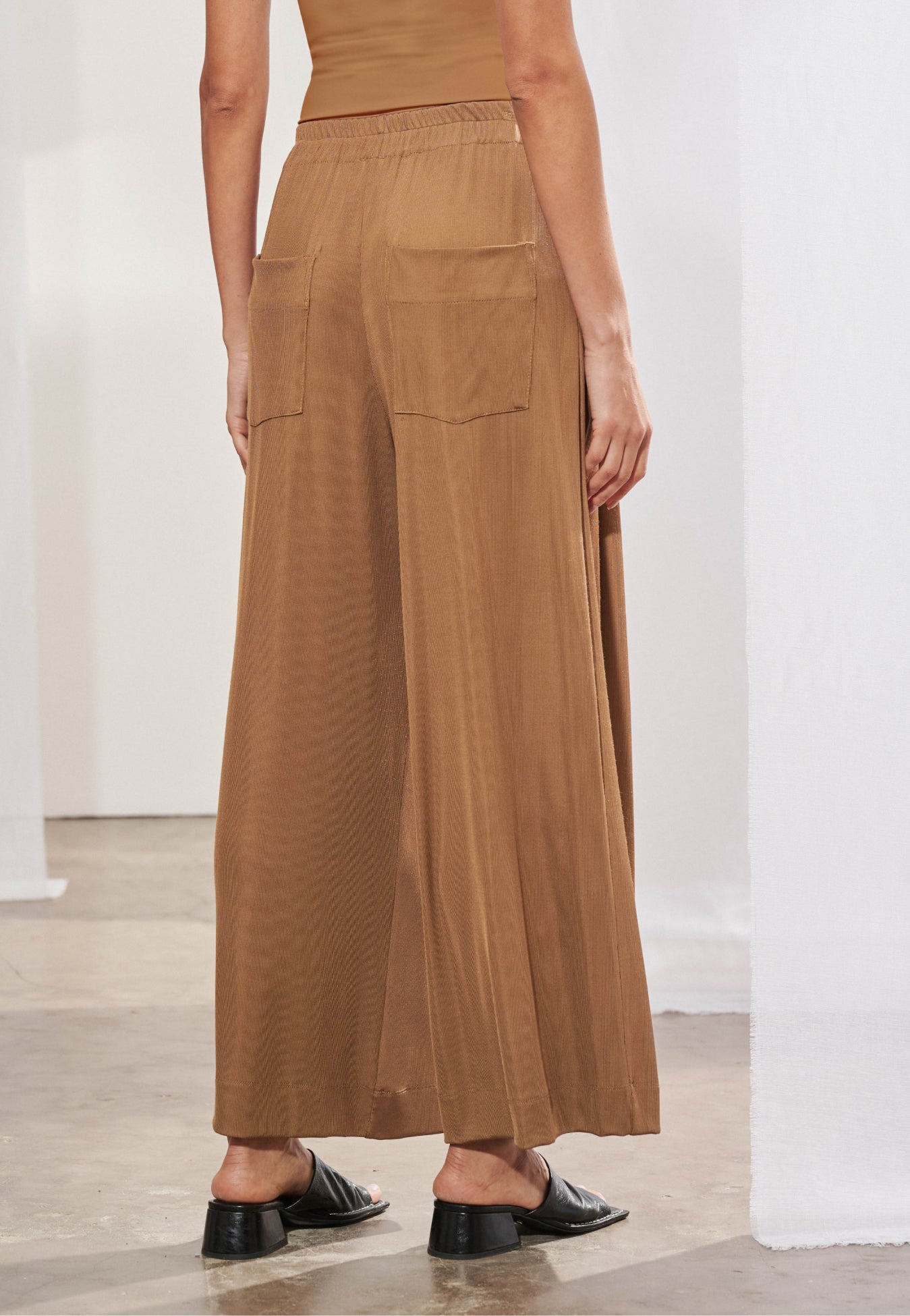 Calça Pantalona Fluida