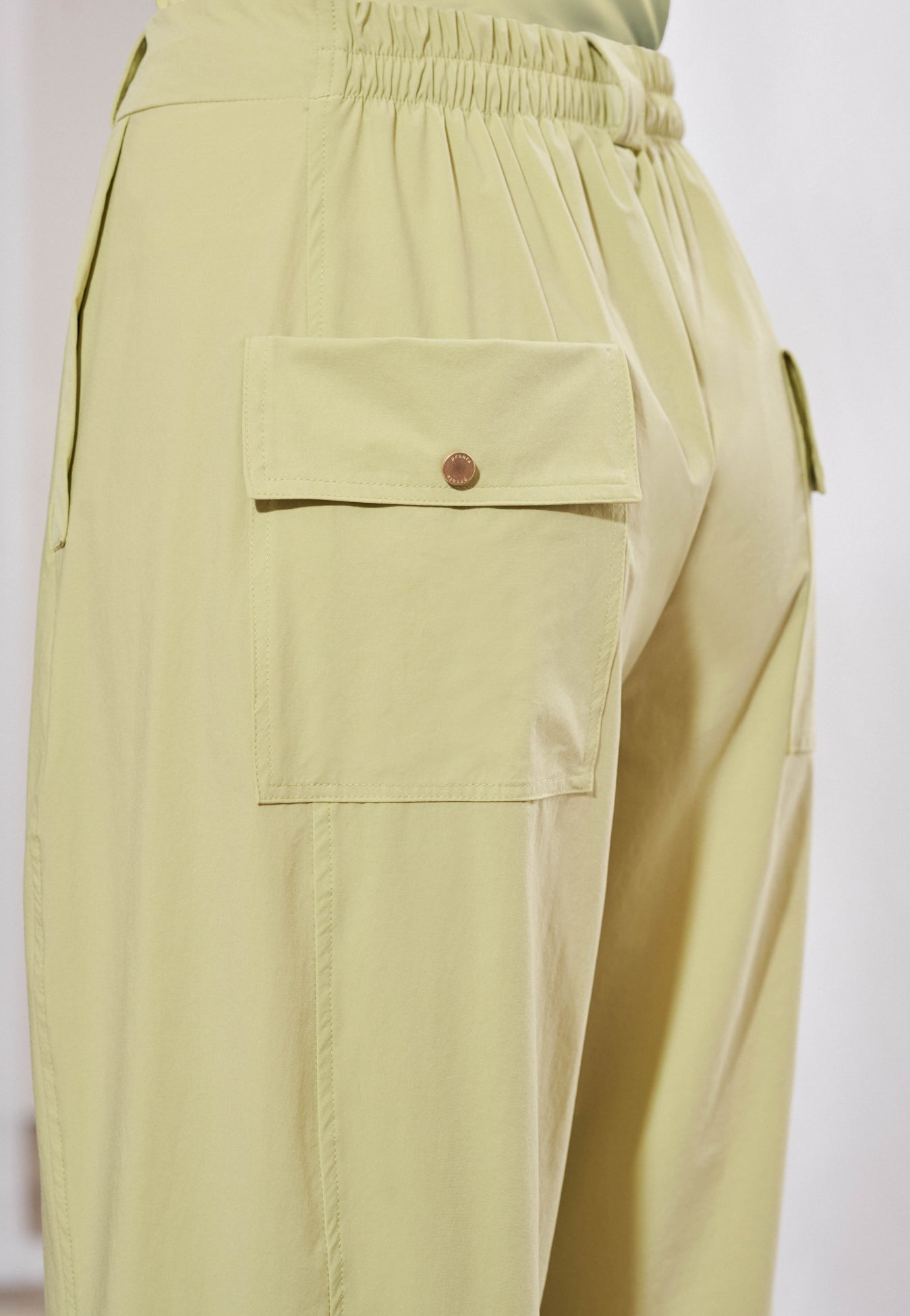 Calça Ultraleve Recortes