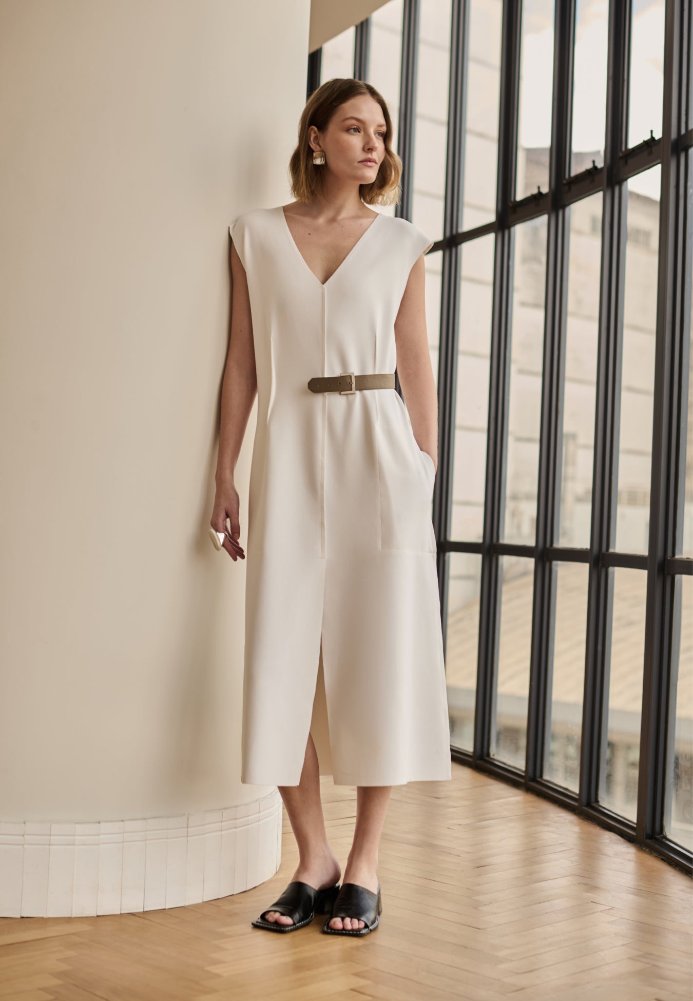 Vestido Com Cinto Unilateral