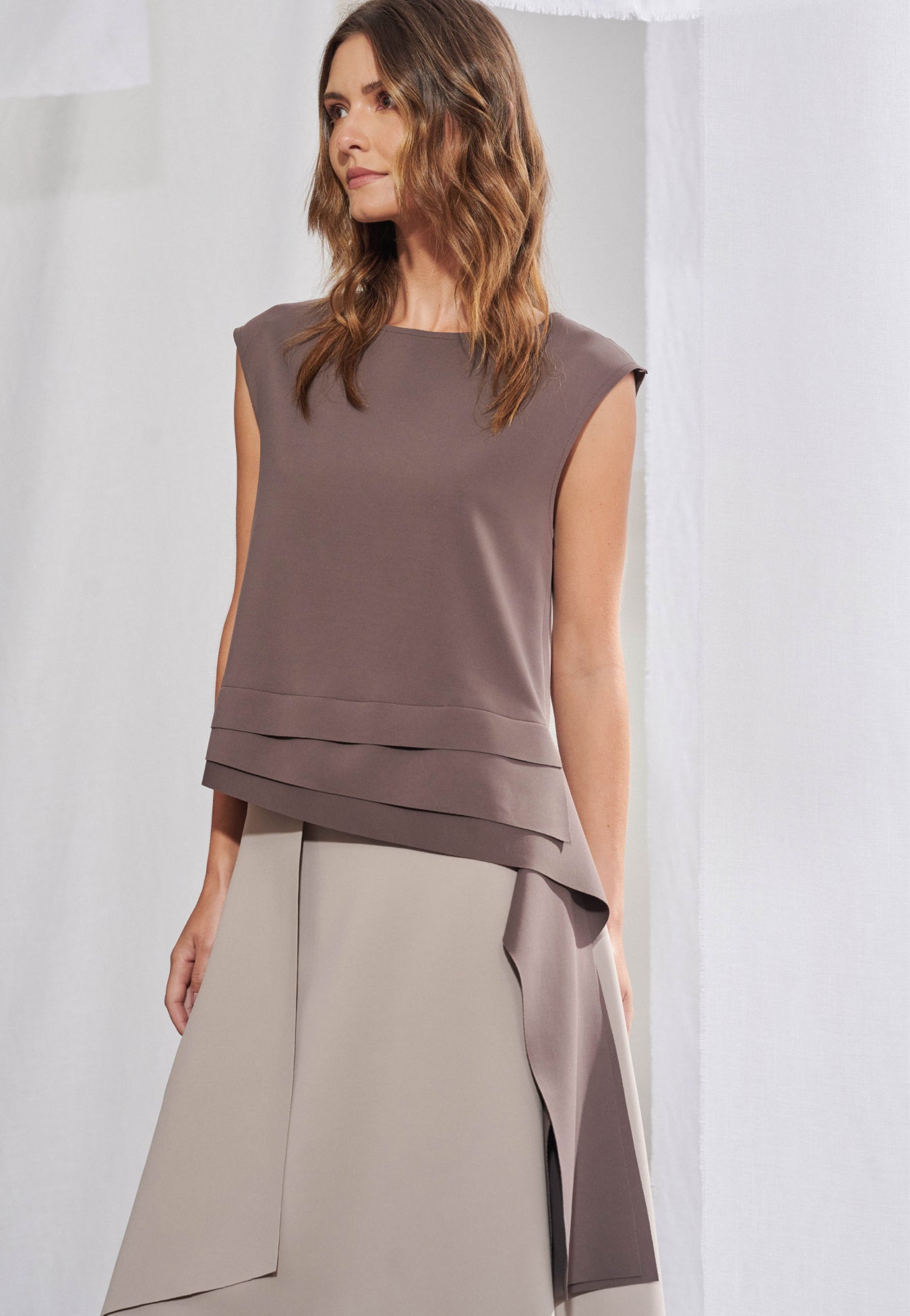 Blusa Decote Canoa Camadas