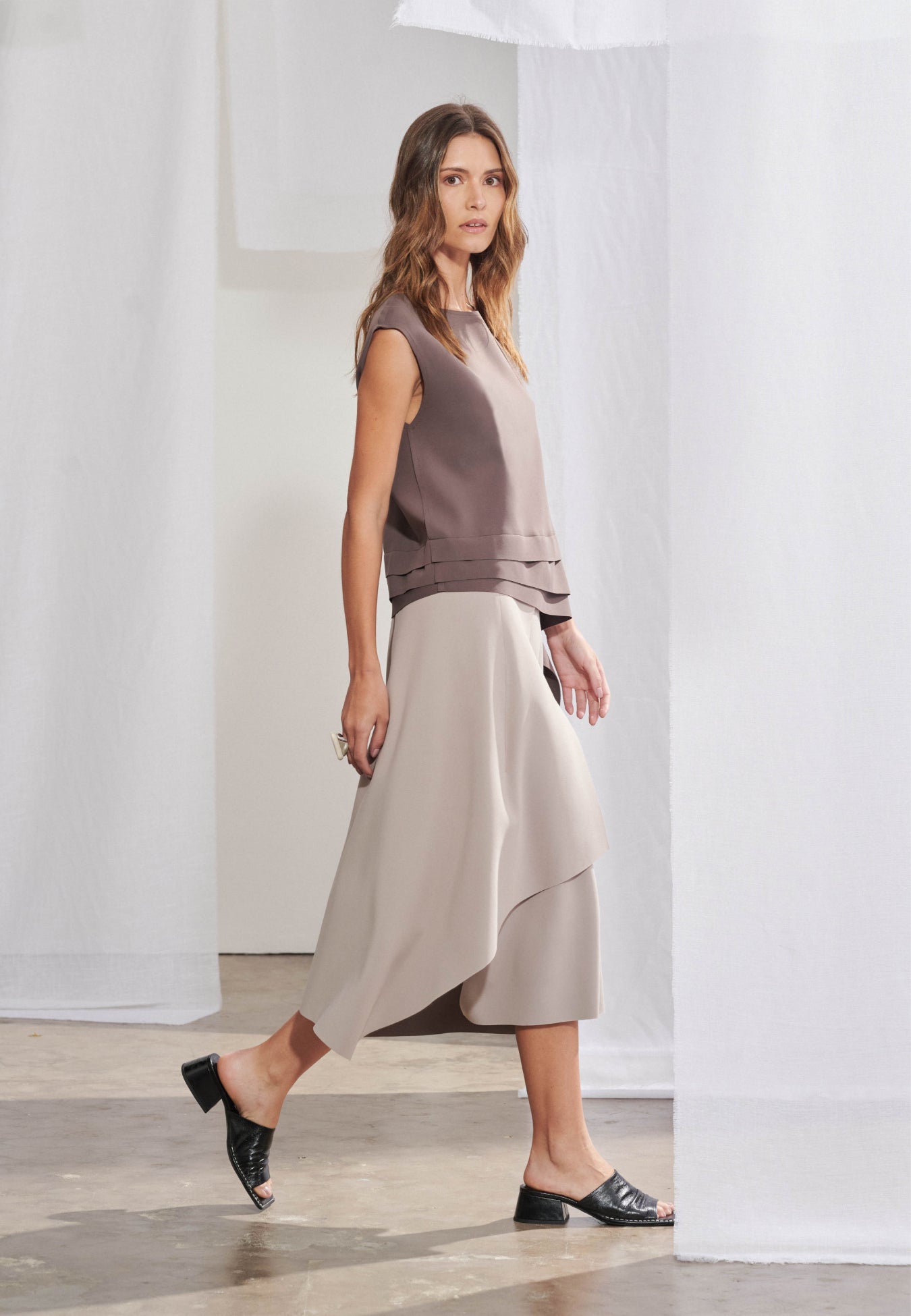 Blusa Decote Canoa Camadas