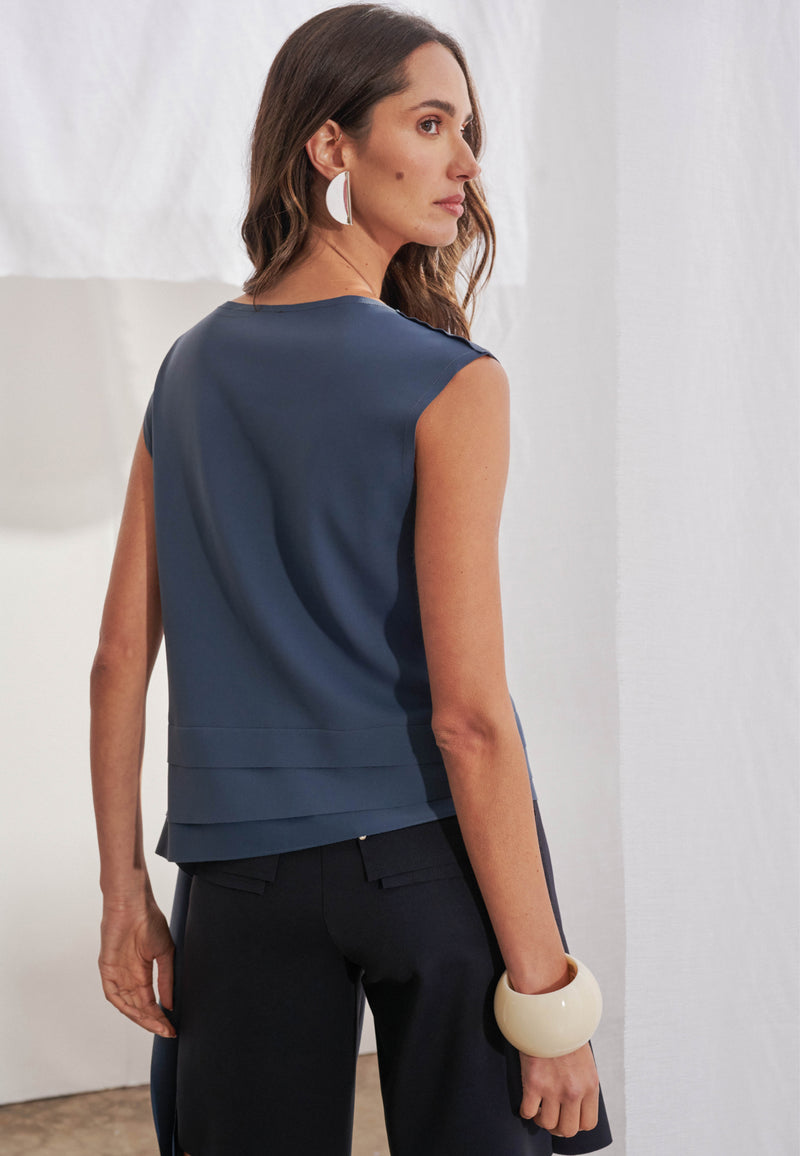 Blusa Decote Canoa Camadas