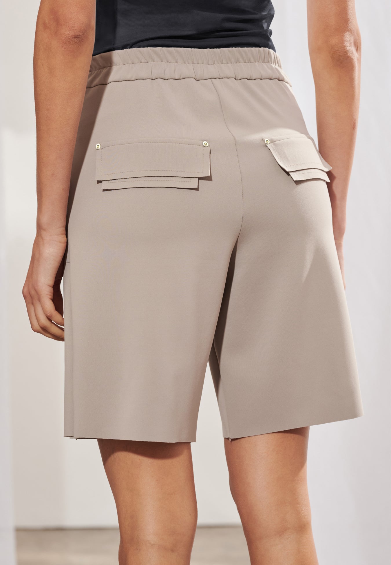 Bermuda Recortes Verticais