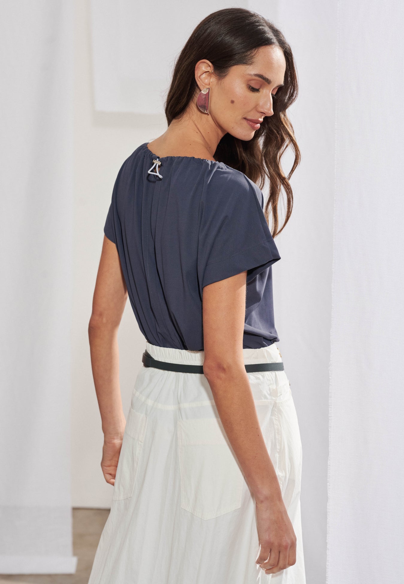 Blusa Decote Regulável