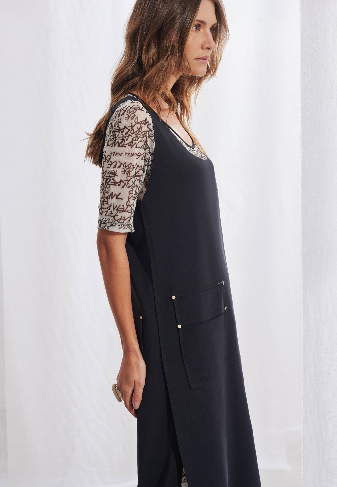 Vestido Tule Sobreposição Tech